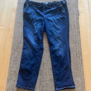 Pull-On Weekend Straight Super Soft Mid Rise Jean